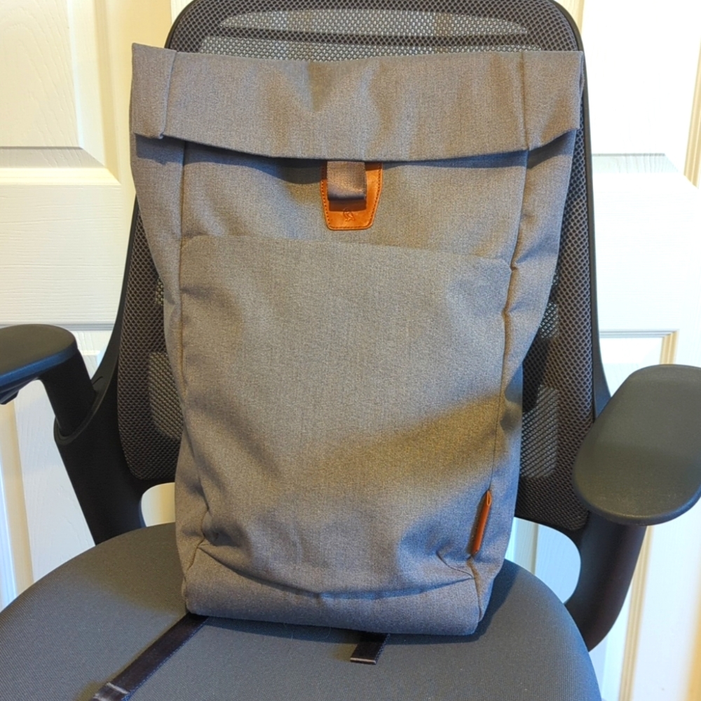 Bellroy Studio Backpack - 18L - Gray